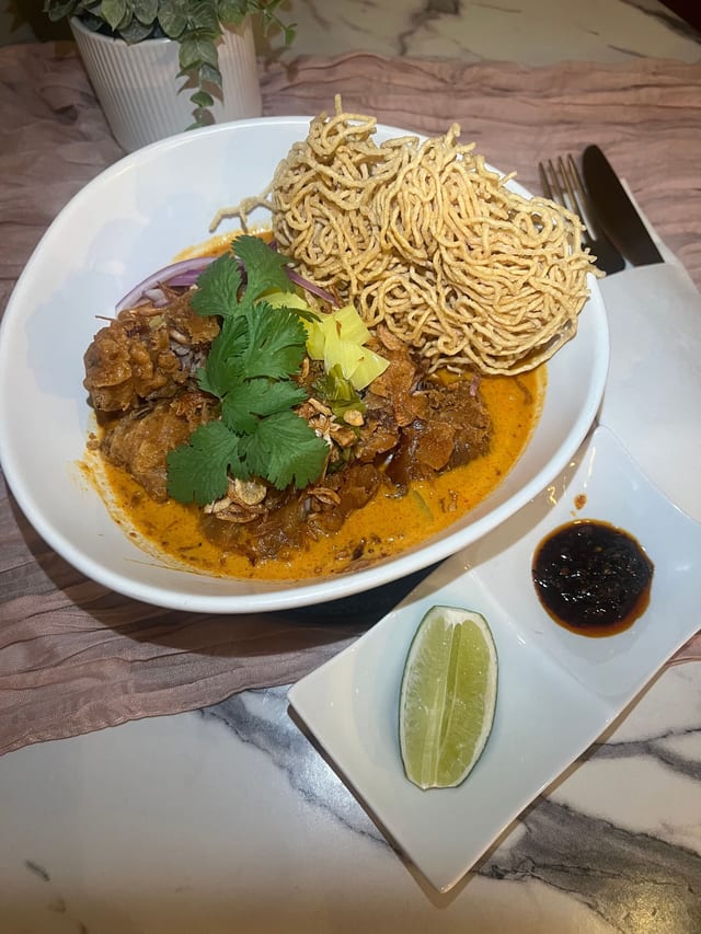 Kao Soi ข้าวซอย.