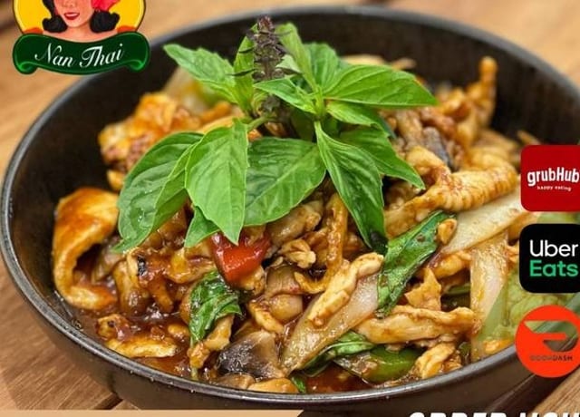 Pad Pik Pow ผัดพริกเผาคนรู้ใจ.