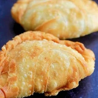 CURRY PUFF กระหรี่ปั๊ปใส้ไก่