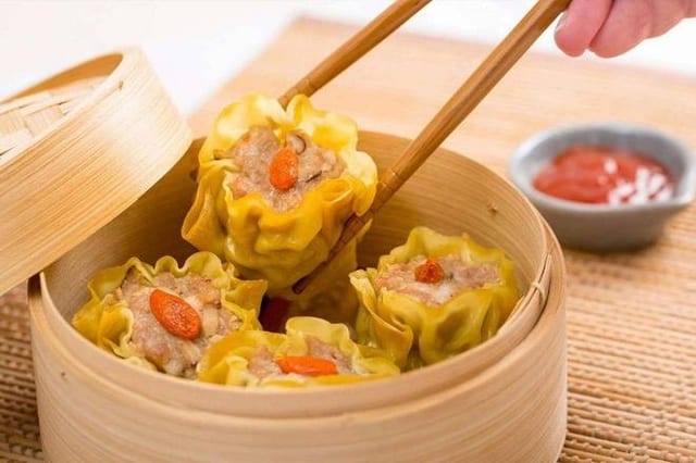 Kanom Jeeb ขนมจีบไส้หมู.