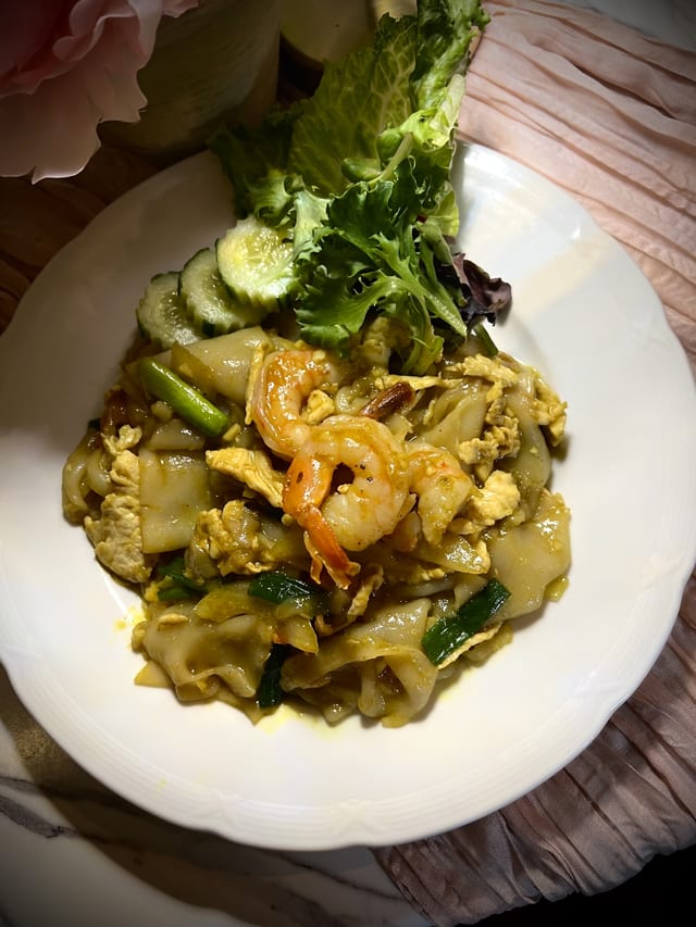 Pad See Ew ผัดซีอิ้ว.