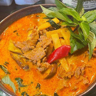 Roasted Duck Pineapple Curry  แกงเผ็ดเป็ดย่าง
